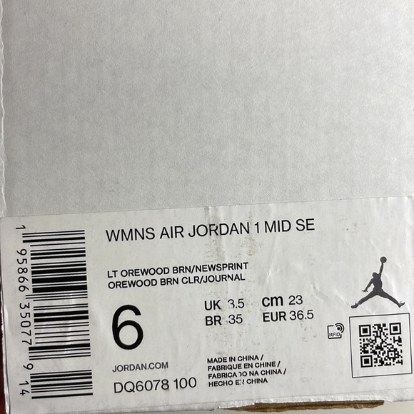 Woman’s air Jordan 1 Mid SE ‘Newsprint’ - Picture 7 of 7